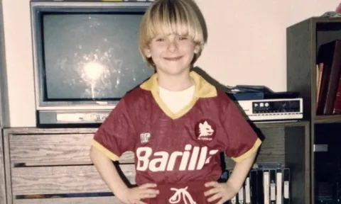 Rơi nước mắt với tâm thư của De Rossi viết trong ngày chia tay AS Roma