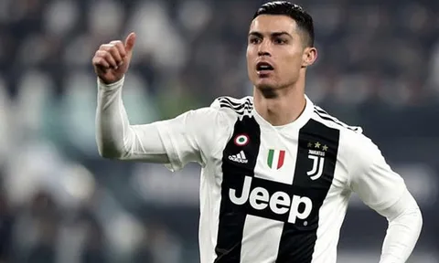 Thuyền trưởng Ajax tuyên bố bất ngờ về Ronaldo trước thềm tái đấu
