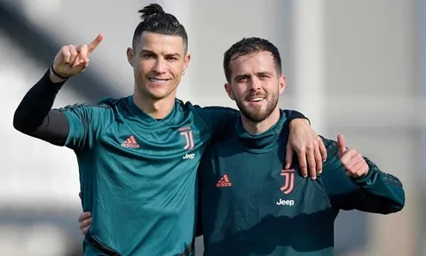 Ronaldo đã quên Napoli, sẵn sàng xé lưới Fiorentina