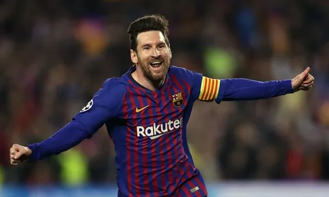 Ronaldo đứng sau Messi ở top cầu thủ vĩ đại 25 năm qua