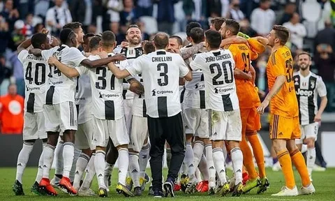 Juventus quá mạnh hay Serie A yếu đuối so với bình diện Châu Âu?