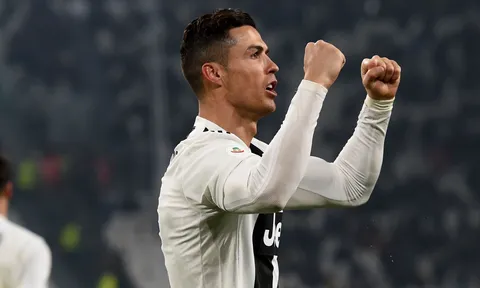 Ronaldo 'mất vui' trước thềm trận đấu với Ajax