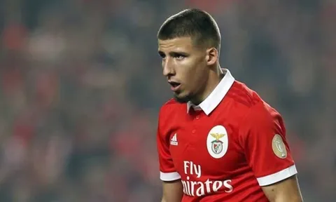 Bất ngờ! Tân binh đầu tiên của Man Utd là trung vệ 22 tuổi, giá 52 triệu bảng