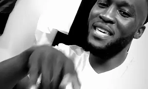 Rực sáng, Lukaku quẩy sung trong phòng thay đồ Man Utd