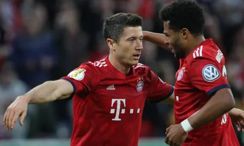 Rượt đuổi không tưởng, Bayern đi tiếp mặc cho đối thủ lập hattrick