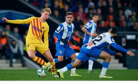 De Jong đã ám Barca ra sao trong trận derby xứ Catalan?