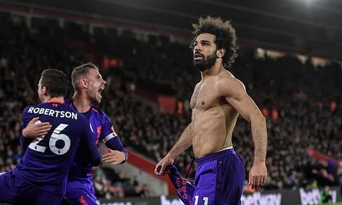 Salah tạo ra cú lừa đỉnh cao khi ăn mừng bàn thắng của Liverpool
