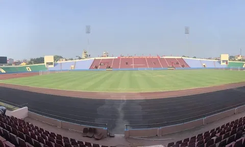 Sân Việt Trì gấp rút chuẩn bị công tác trận U23 Việt Nam gặp U23 Myanmar