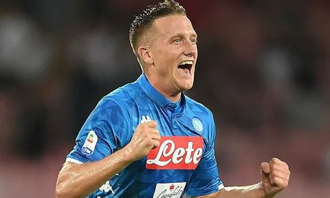 "Sao 60 triệu euro" người Ba Lan mang tin buồn đến cho Premier League