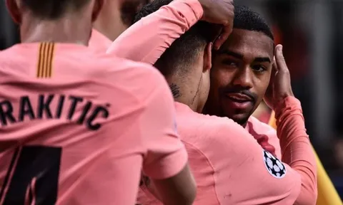 Sao Barca bất ngờ tố giác "tật xấu" của đồng đội