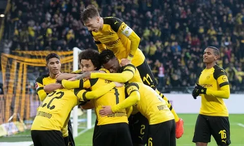 Sao dự bị tỏa sáng, Dortmund nhọc nhằn có chiến thắng trước Stuttgart