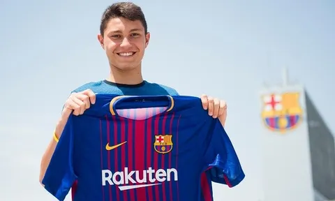 Sao trẻ Barcelona gắn bó lâu dài với đội bóng