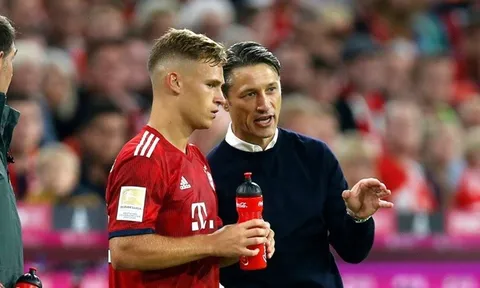 Sao trẻ Bayern lên tiếng bênh vực ông thầy sau những chỉ trích