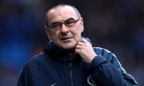 Sarri: "Cậu ấy nặng đến 90 kg, cần hồi phục nhiều hơn cầu thủ khác"