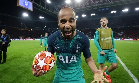 Sau chiến tích vĩ đại, Pochettino rơi nước mắt, học trò quẩy xuyên đêm