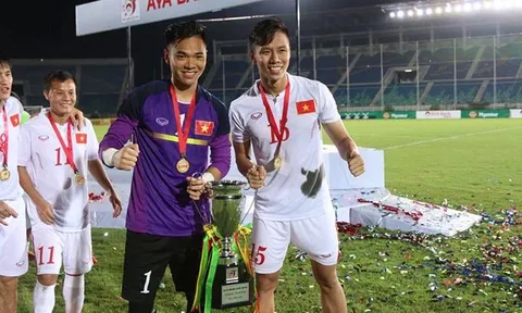 Sau Đình Trọng, thầy Park nhận thêm 1 tin không vui lực lượng trước King's Cup