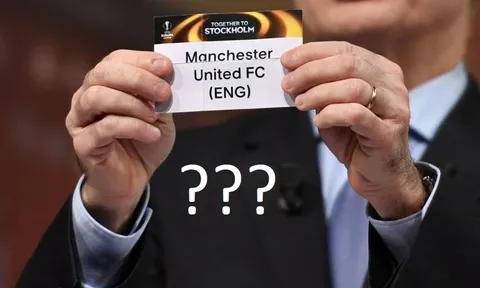 Bị nhược tiểu "đánh hội đồng", Man Utd nguy cơ mất suất dự Europa League?