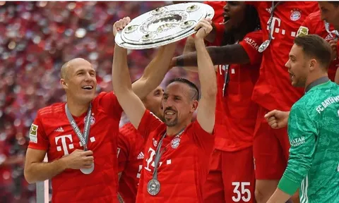 Sau khi ghi bàn chia tay, đôi cánh Robbery tri ân Bayern thế nào?