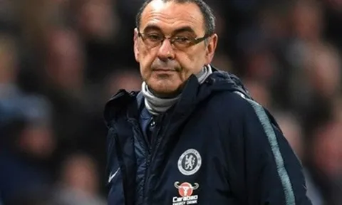 Sau mùa giải không thành công, Sarri vẫn "tha thiết" muốn ở lại Chelsea