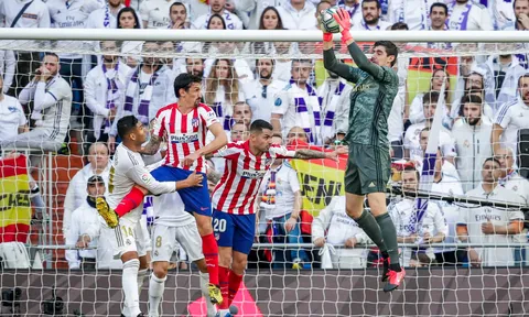 Sau "phù phép", Thibaut Courtois lại làm CĐV Real dậy sóng