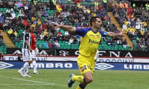 Sergio Pellissier chào tạm biệt Serie A bằng trận hòa không bàn thắng
