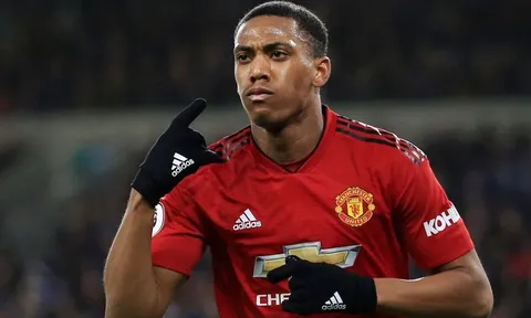 Xong! Chấn thương đầu gối, sao Man Utd bị tuyển Pháp trả về