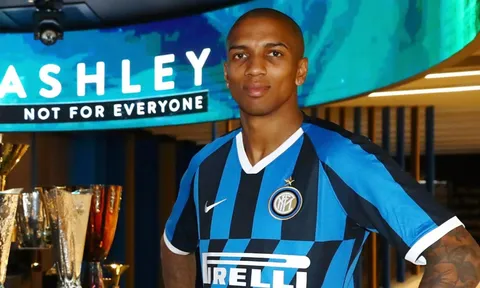Sau tất cả, Ashley Young tiết lộ lý do rời Man Utd