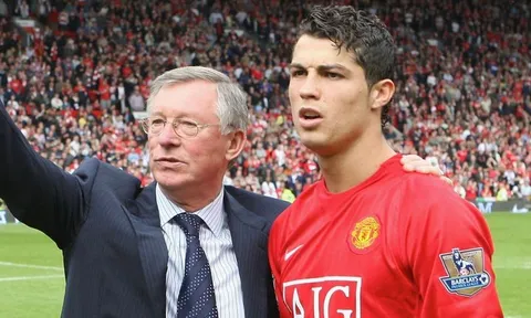 Vidic: "Ronaldo không vui khi Sir Alex làm điều đó với cậu ấy"