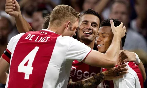 XONG! 'Báu vật' Ajax công bố điểm đến mơ ước