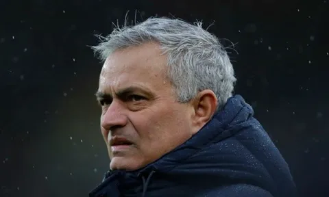 Jose Mourinho và vận hội "bước ra vùng an toàn"