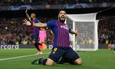 Sợ "ăn chai", Suarez hứa sẽ "ngoan" tại Anfield