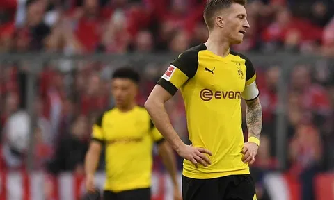 Soái ca Marco Reus thất thần sau thảm bại 0-5 trước Bayern