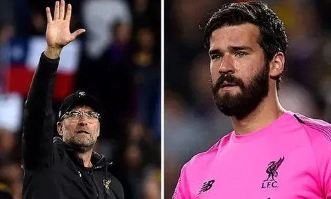 SỐC: Alisson bất tuân mệnh lệnh của Klopp ngay trong trận Barca