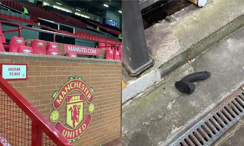 SỐC! CĐV vứt bỏ 'đồ chơi tình dục' ở Old Trafford sau trận thắng West Ham
