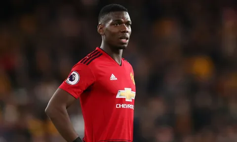 SỐC: Đá tệ, Pogba còn liên tiếp cự cãi 1 đồng đội ngay trên sân