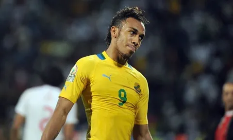 Sốc! ĐTQG bị cho giải tán, "họng pháo" Arsenal giã từ sự nghiệp quốc tế?