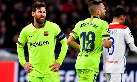 Sốc! Messi bị trách cứ vì phong độ nghèo nàn của bạn thân