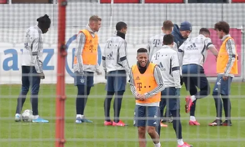 SỐC! Sao Bayern "vô cảm", cười hả hê khi thấy đồng đội đau đớn trên sân