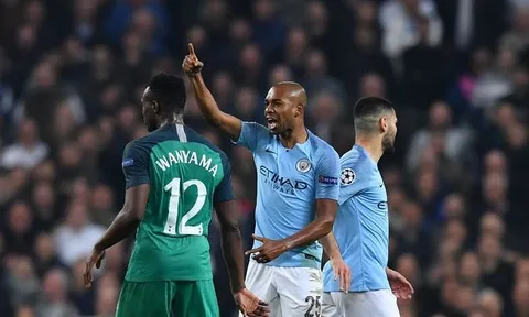 SỐC! Trụ cột Man City văng tục sau khi thua Tottenham tức tưởi