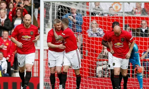 Solskjaer ghi bàn, M.U hủy diệt Bayern Munich tỷ số không tưởng