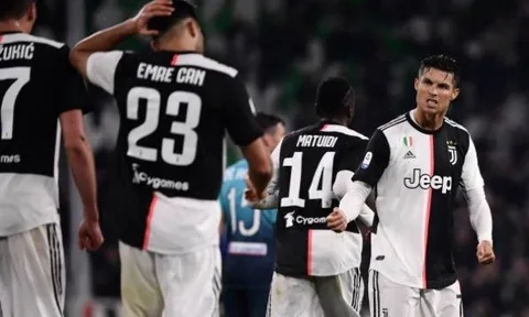 Bị đuổi người, Juventus thoát hiểm trong gang tấc