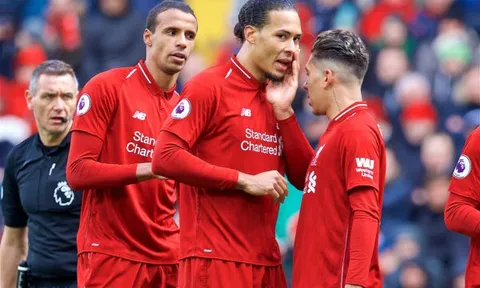 Tái chiếm ngôi đầu, fan Liverpool vẫn đòi bán gấp "của nợ ngu ngốc"