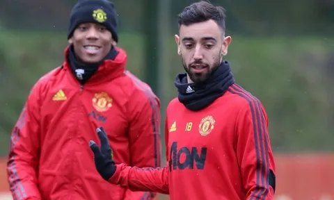 Tại sao Bruno Fernandes chưa thể đá chính ở trận gặp Wolves?