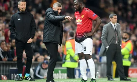 Tại sao Man Utd không cần mua tiền đạo thay thế Lukaku?