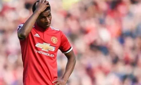 Tại sao Old Trafford liên tiếp bị thất thủ?