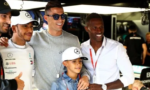 Tạm chia tay sân cỏ, CR7 gặp người 5 lần vô địch thế giới tìm cảm hứng
