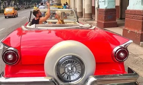 Tạm rời xa bóng đá, sao Napoli sang Cuba làm cao bồi