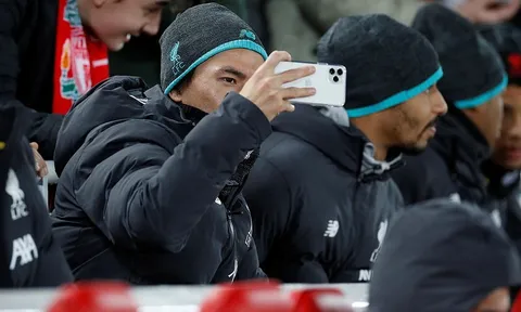 Tân binh châu Á ở đâu trong chiến thắng đầu năm của Liverpool?
