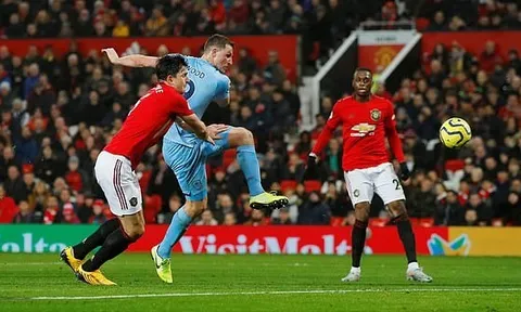 "Tân thủ quân" lại mắc sai lầm, Man Utd hứng chịu thất bại bạc nhược trên sân nhà