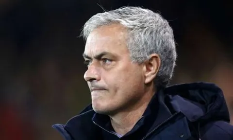 Sao bự Tottenham đăng đàn, vạch trần sự thật mâu thuẫn với Mourinho